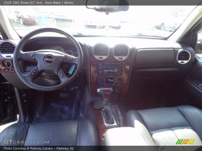 Onyx Black / Ebony 2005 GMC Envoy SLT 4x4