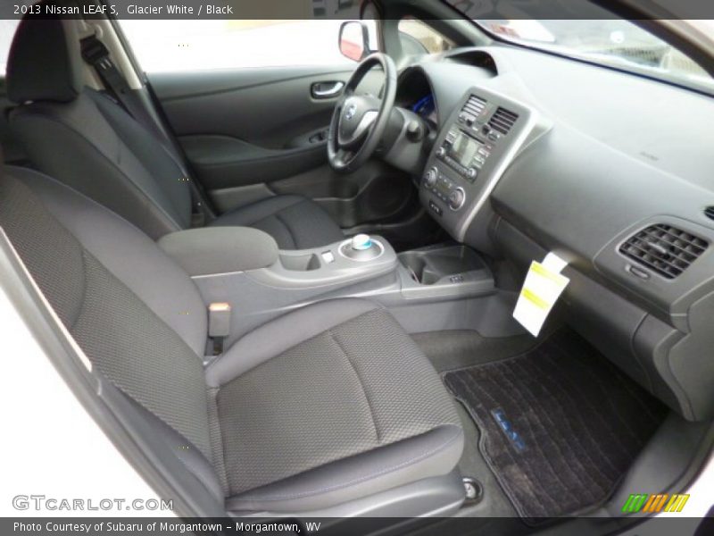 Glacier White / Black 2013 Nissan LEAF S
