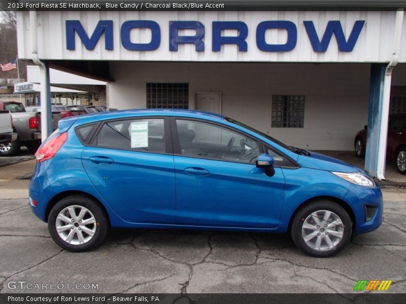 Blue Candy / Charcoal Black/Blue Accent 2013 Ford Fiesta SE Hatchback