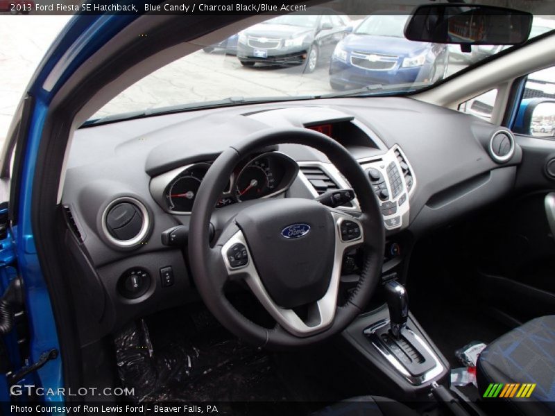 Blue Candy / Charcoal Black/Blue Accent 2013 Ford Fiesta SE Hatchback