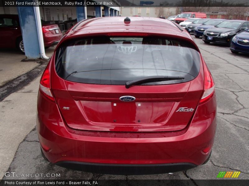 Ruby Red / Charcoal Black 2013 Ford Fiesta SE Hatchback