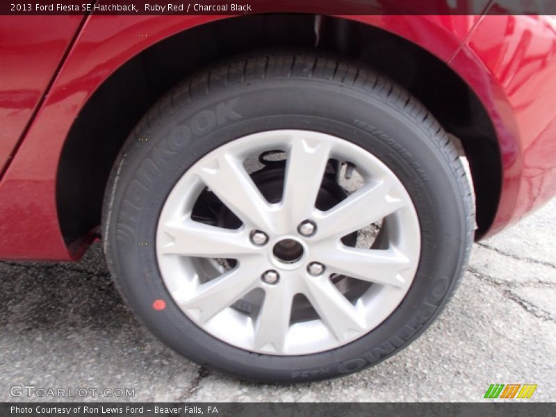 Ruby Red / Charcoal Black 2013 Ford Fiesta SE Hatchback
