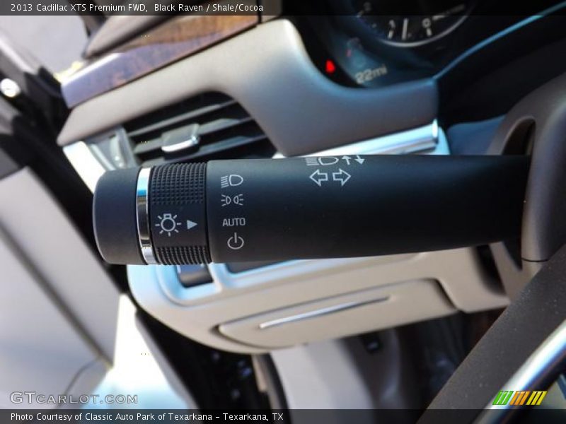 Black Raven / Shale/Cocoa 2013 Cadillac XTS Premium FWD