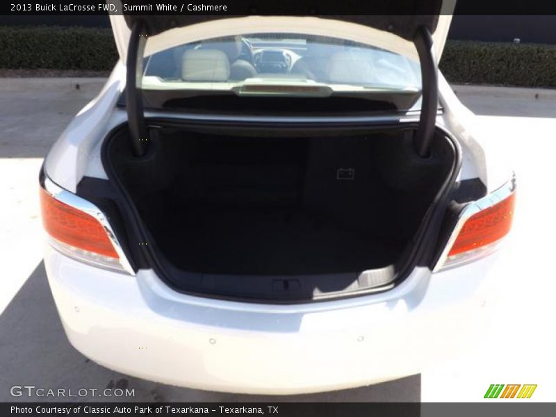 Summit White / Cashmere 2013 Buick LaCrosse FWD