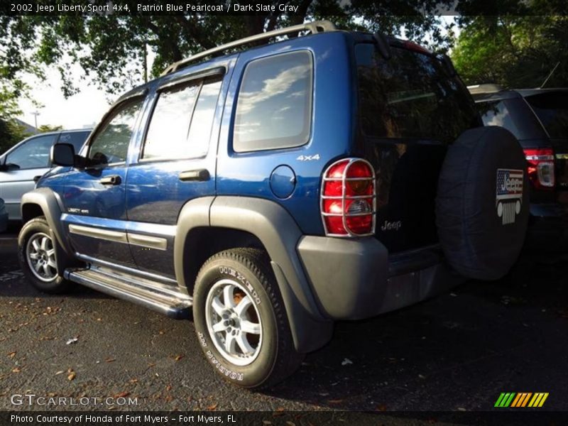 Patriot Blue Pearlcoat / Dark Slate Gray 2002 Jeep Liberty Sport 4x4