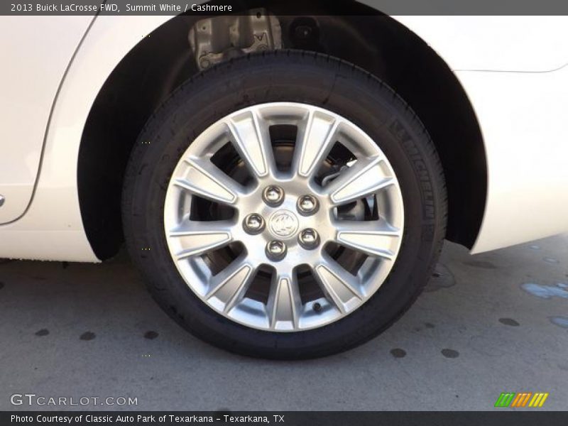 Summit White / Cashmere 2013 Buick LaCrosse FWD