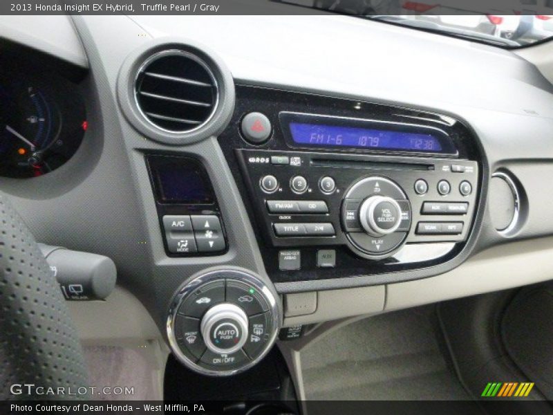 Controls of 2013 Insight EX Hybrid