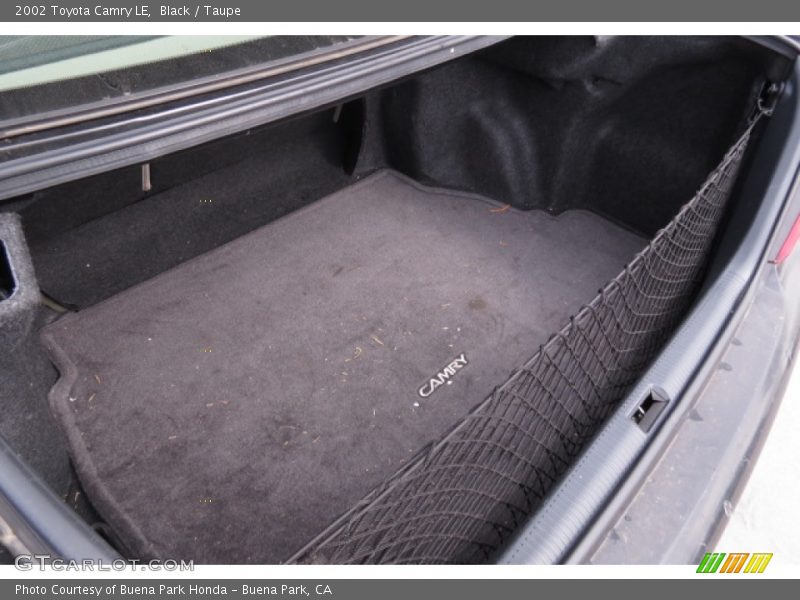 Black / Taupe 2002 Toyota Camry LE