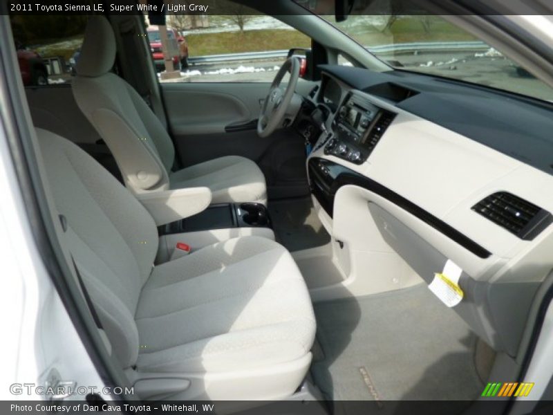 Super White / Light Gray 2011 Toyota Sienna LE