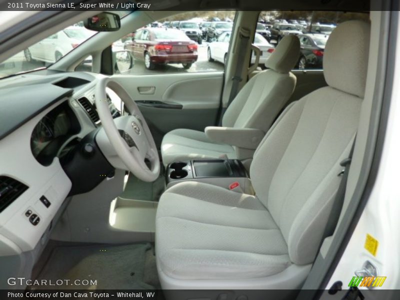 Super White / Light Gray 2011 Toyota Sienna LE
