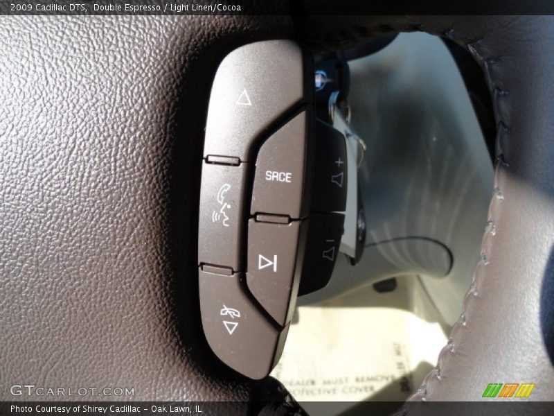 Double Espresso / Light Linen/Cocoa 2009 Cadillac DTS