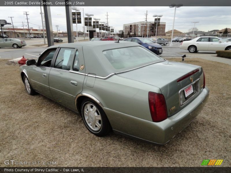 Green Silk / Shale 2005 Cadillac DeVille Sedan