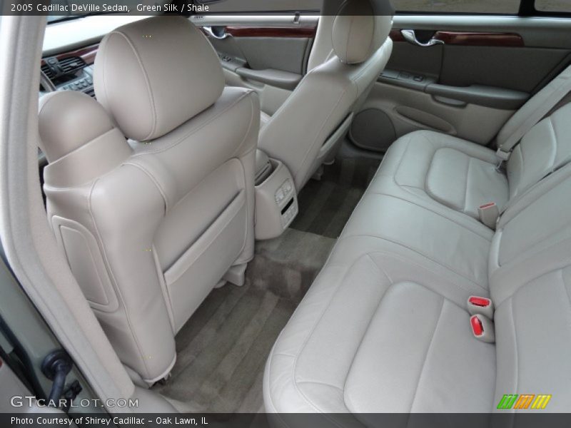 Green Silk / Shale 2005 Cadillac DeVille Sedan