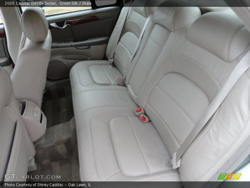 Green Silk / Shale 2005 Cadillac DeVille Sedan