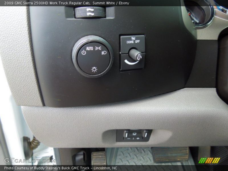 Summit White / Ebony 2009 GMC Sierra 2500HD Work Truck Regular Cab