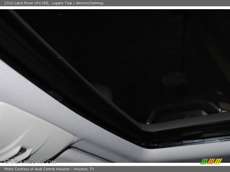 Lugano Teal / Almond/Nutmeg 2010 Land Rover LR4 HSE