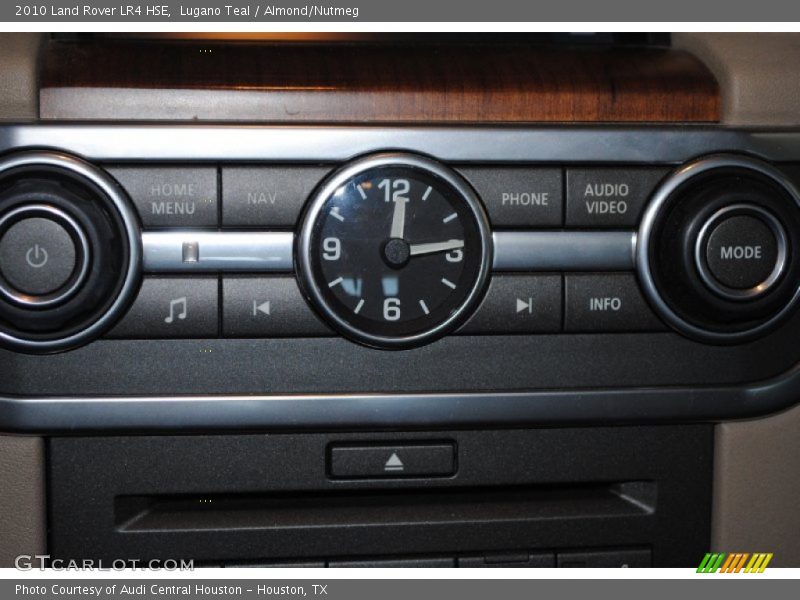 Lugano Teal / Almond/Nutmeg 2010 Land Rover LR4 HSE