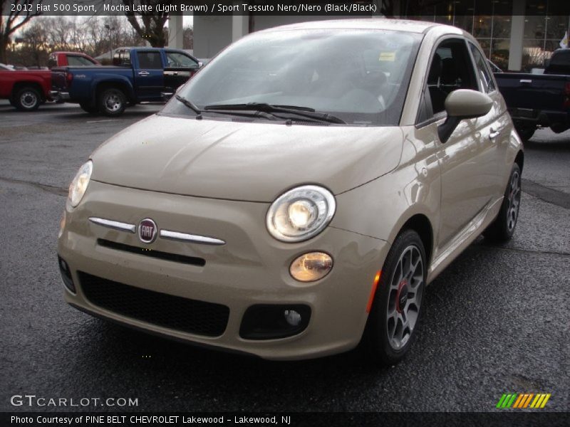 Front 3/4 View of 2012 500 Sport