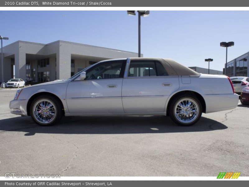 White Diamond Tri-coat / Shale/Cocoa 2010 Cadillac DTS