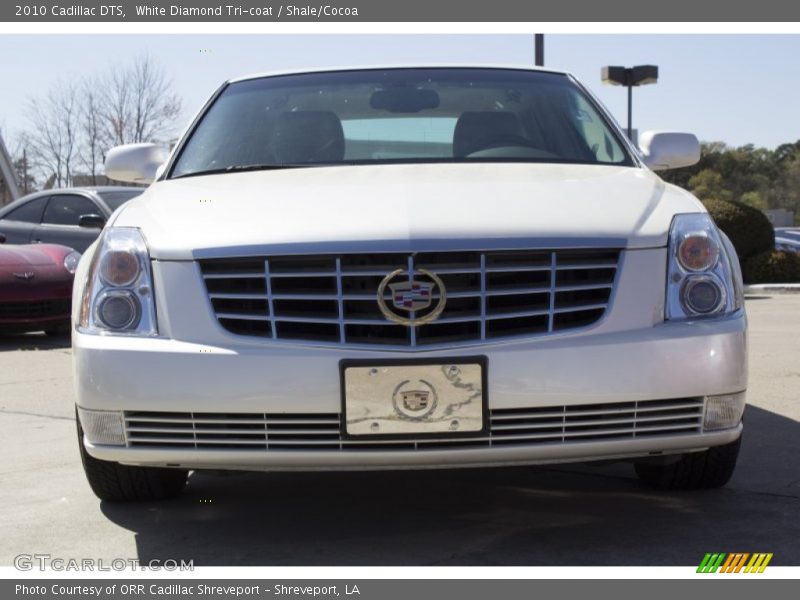 White Diamond Tri-coat / Shale/Cocoa 2010 Cadillac DTS