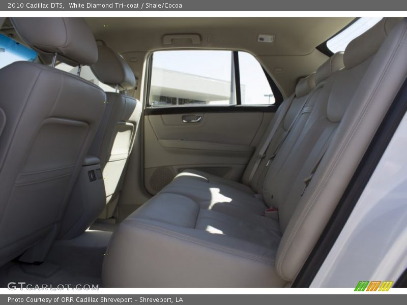 White Diamond Tri-coat / Shale/Cocoa 2010 Cadillac DTS