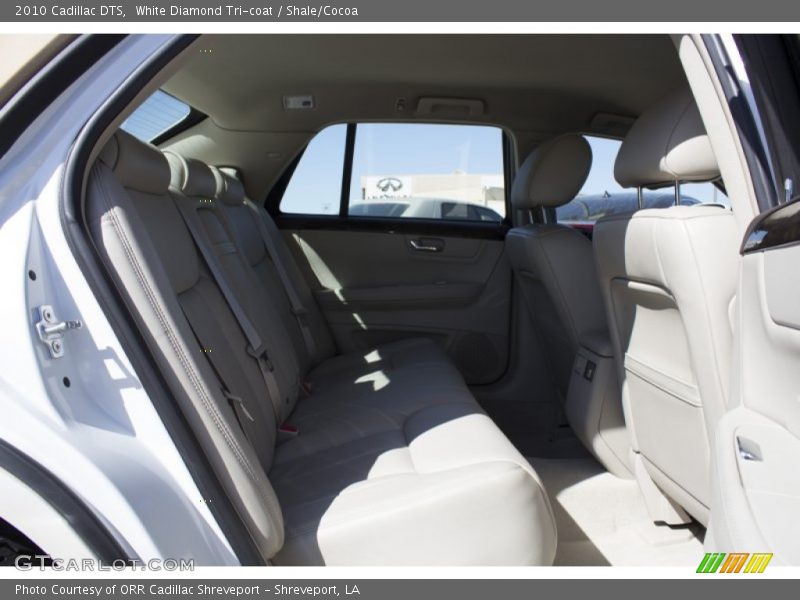 White Diamond Tri-coat / Shale/Cocoa 2010 Cadillac DTS