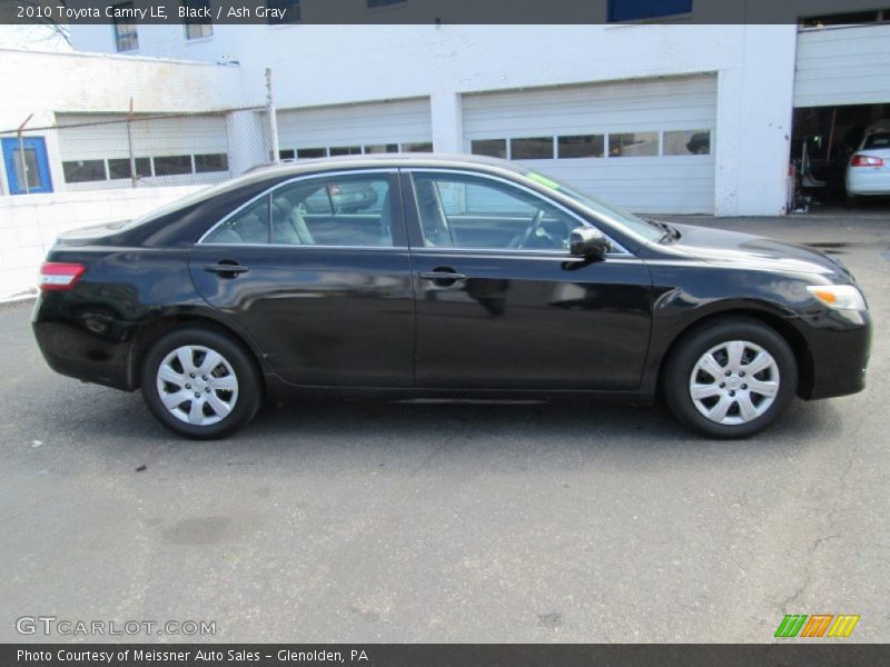 Black / Ash Gray 2010 Toyota Camry LE