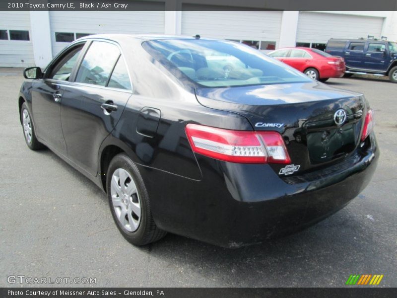 Black / Ash Gray 2010 Toyota Camry LE