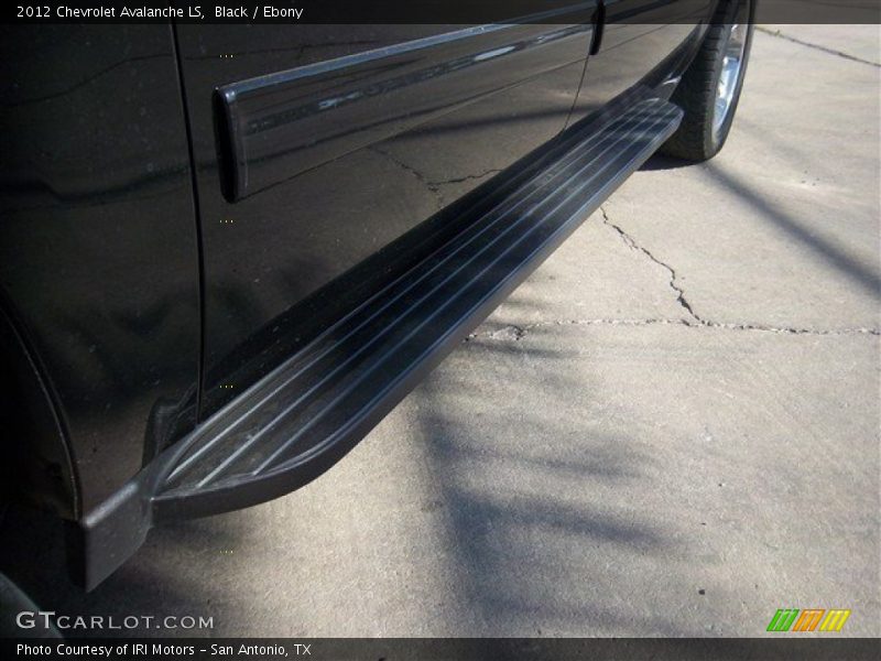 Black / Ebony 2012 Chevrolet Avalanche LS