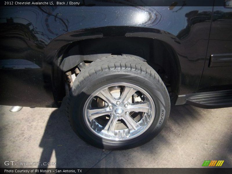 Black / Ebony 2012 Chevrolet Avalanche LS