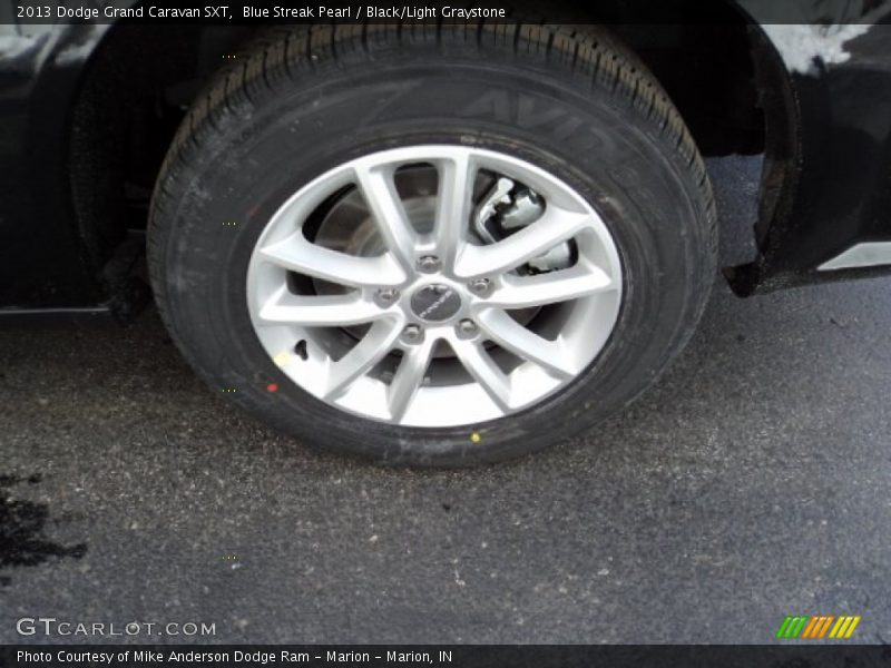 Blue Streak Pearl / Black/Light Graystone 2013 Dodge Grand Caravan SXT