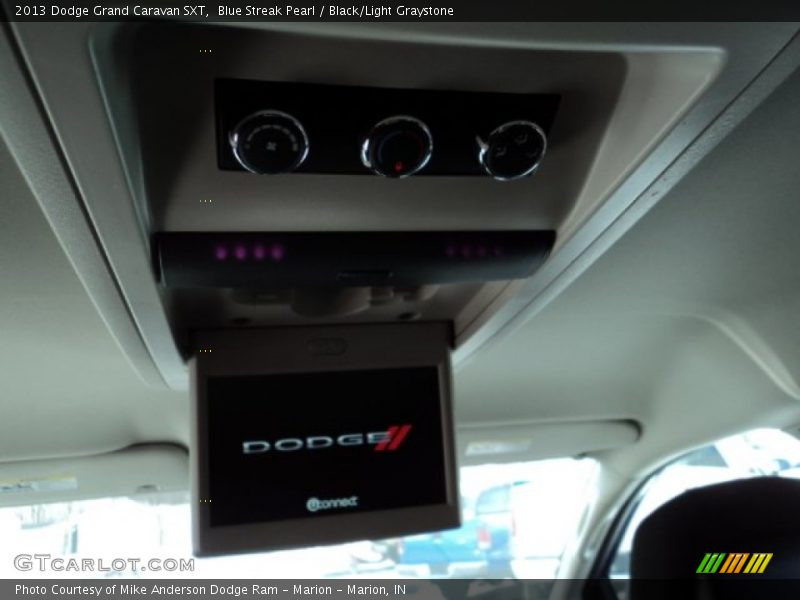 Blue Streak Pearl / Black/Light Graystone 2013 Dodge Grand Caravan SXT