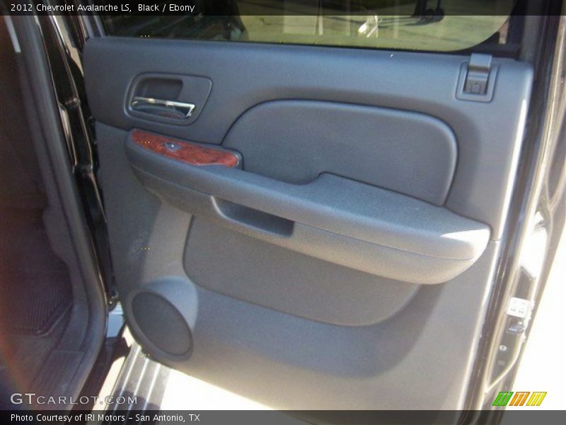 Black / Ebony 2012 Chevrolet Avalanche LS