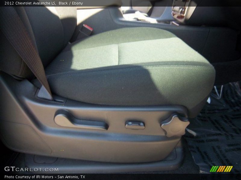 Black / Ebony 2012 Chevrolet Avalanche LS