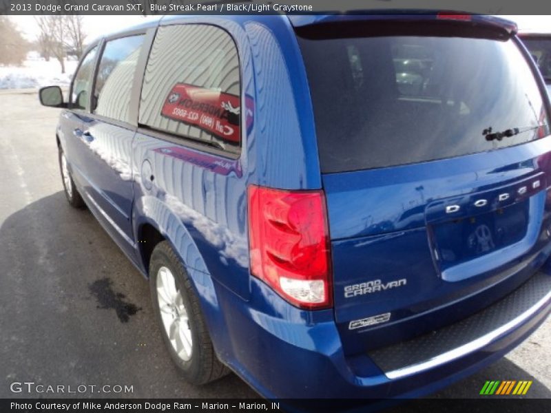 Blue Streak Pearl / Black/Light Graystone 2013 Dodge Grand Caravan SXT