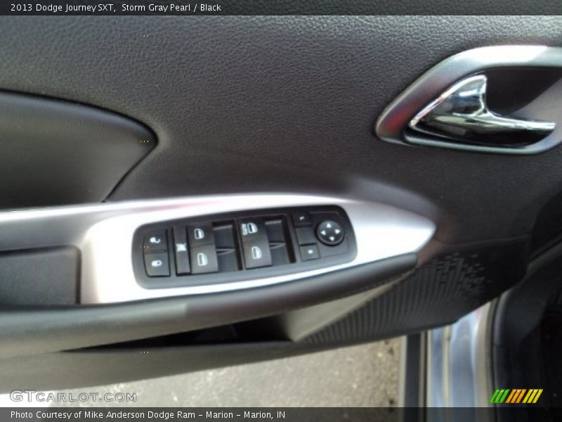 Storm Gray Pearl / Black 2013 Dodge Journey SXT