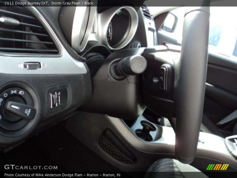 Storm Gray Pearl / Black 2013 Dodge Journey SXT