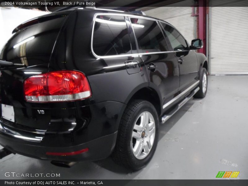Black / Pure Beige 2004 Volkswagen Touareg V8