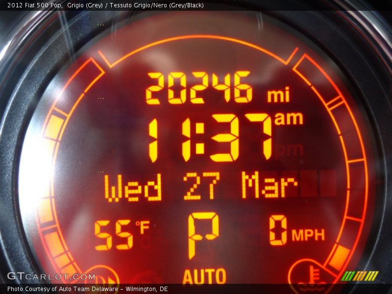 Grigio (Grey) / Tessuto Grigio/Nero (Grey/Black) 2012 Fiat 500 Pop