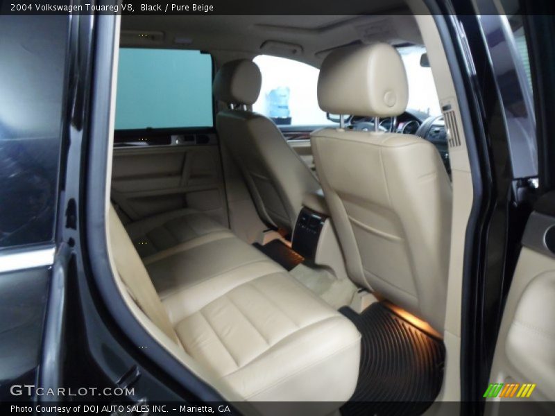 Black / Pure Beige 2004 Volkswagen Touareg V8