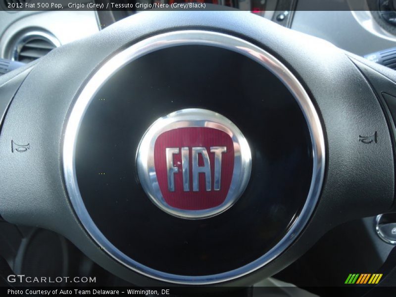 Grigio (Grey) / Tessuto Grigio/Nero (Grey/Black) 2012 Fiat 500 Pop