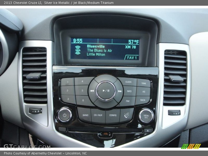 Silver Ice Metallic / Jet Black/Medium Titanium 2013 Chevrolet Cruze LS