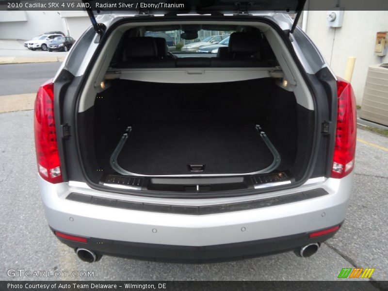 Radiant Silver / Ebony/Titanium 2010 Cadillac SRX 4 V6 AWD