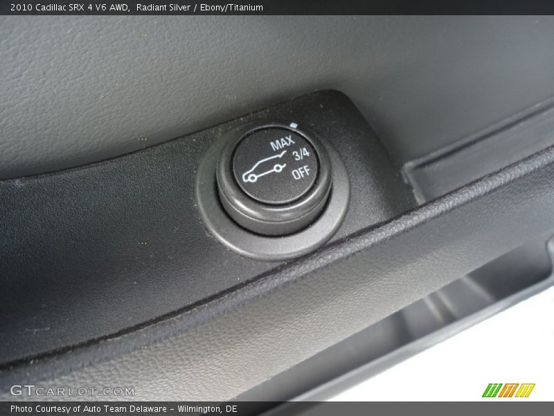 Radiant Silver / Ebony/Titanium 2010 Cadillac SRX 4 V6 AWD