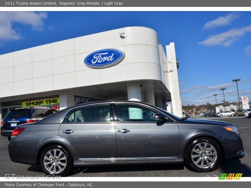 Magnetic Gray Metallic / Light Gray 2011 Toyota Avalon Limited