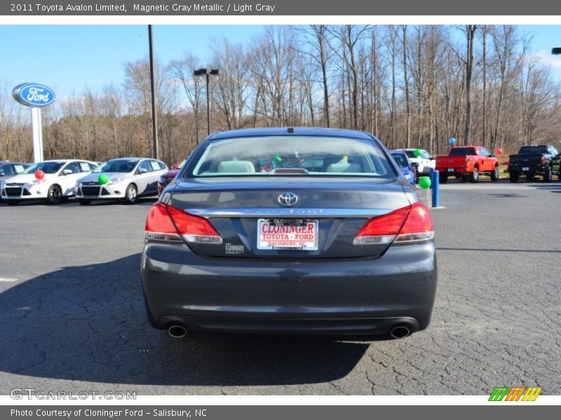 Magnetic Gray Metallic / Light Gray 2011 Toyota Avalon Limited