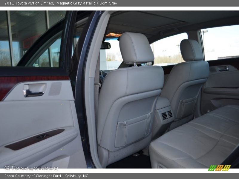 Magnetic Gray Metallic / Light Gray 2011 Toyota Avalon Limited
