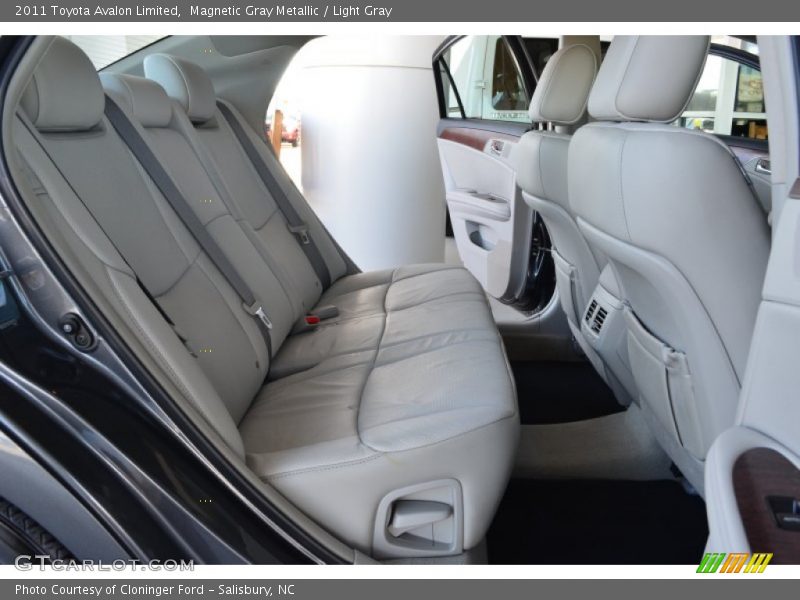 Magnetic Gray Metallic / Light Gray 2011 Toyota Avalon Limited