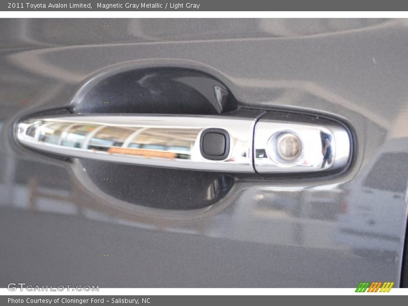 Magnetic Gray Metallic / Light Gray 2011 Toyota Avalon Limited