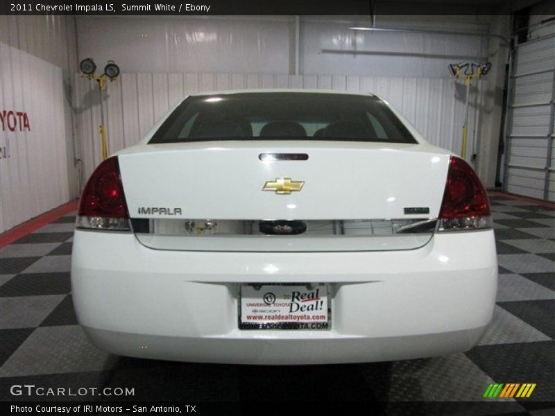 Summit White / Ebony 2011 Chevrolet Impala LS